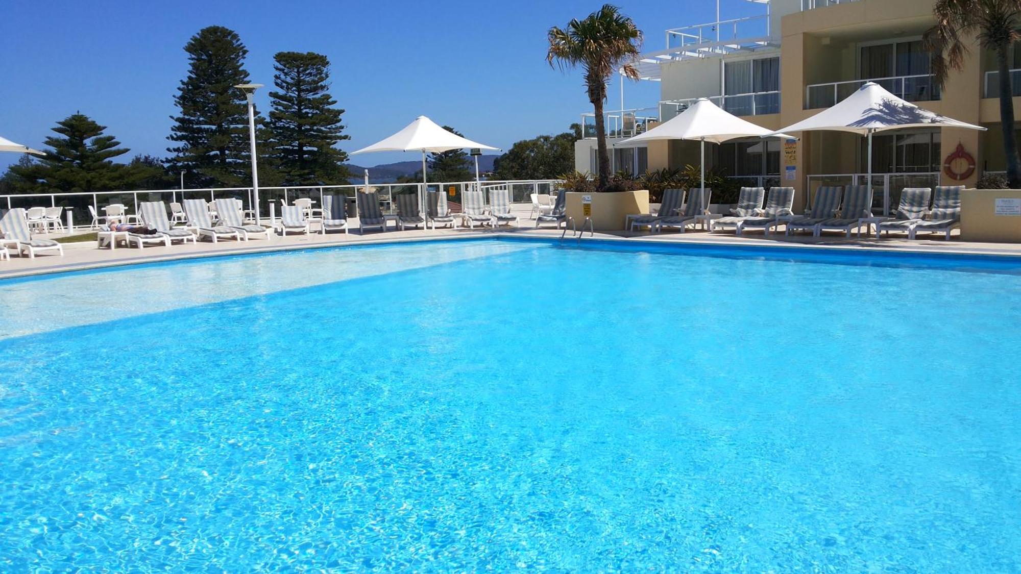 Base Holidays - Ettalong Beach Premium Apartments Exterior foto